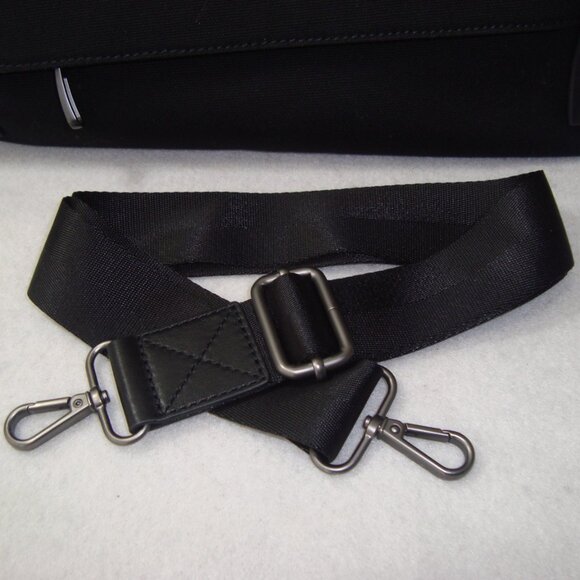 Betabrand Black Leather and Canvas Bag Overnight Tote Duffle Super Quality - Picture 10 of 16